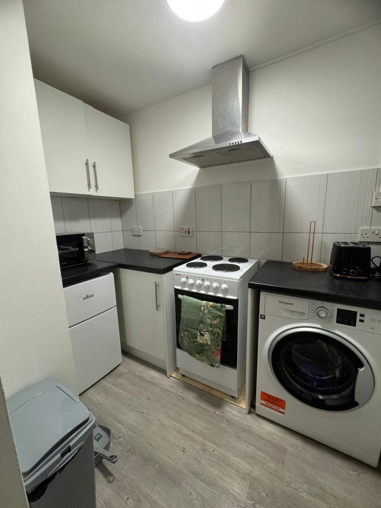 Paprika Nest Apartment Hendon Exterior photo